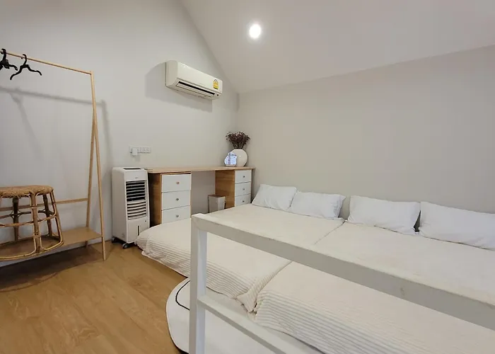 Hiddenmoon Cottage